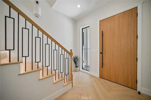 6742 Nagle Avenue, Valley Glen, CA 91401
