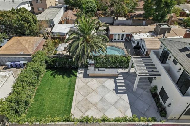 6742 Nagle Avenue, Valley Glen, CA 91401