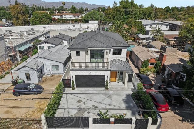 6742 Nagle Avenue, Valley Glen, CA 91401