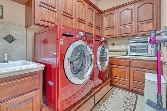 2398 Clubhouse, Rocklin, CA 95765