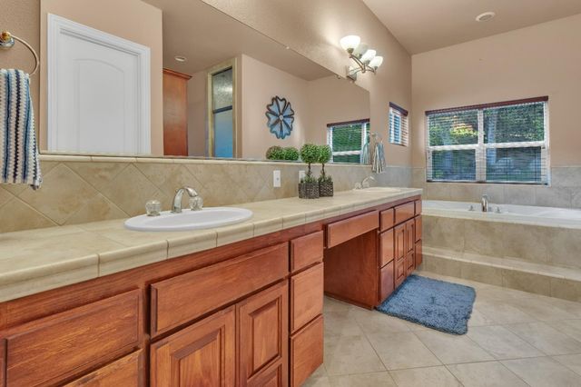 2398 Clubhouse, Rocklin, CA 95765
