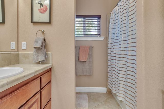 2398 Clubhouse, Rocklin, CA 95765