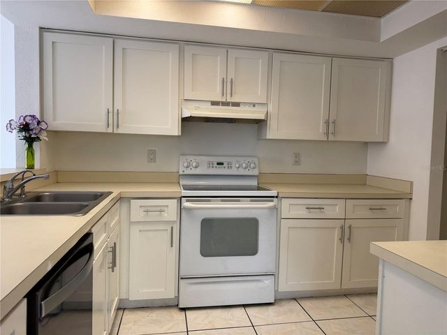 2562 LAKEWAY BRANCH DRIVE 3002, Orlando, FL 32839