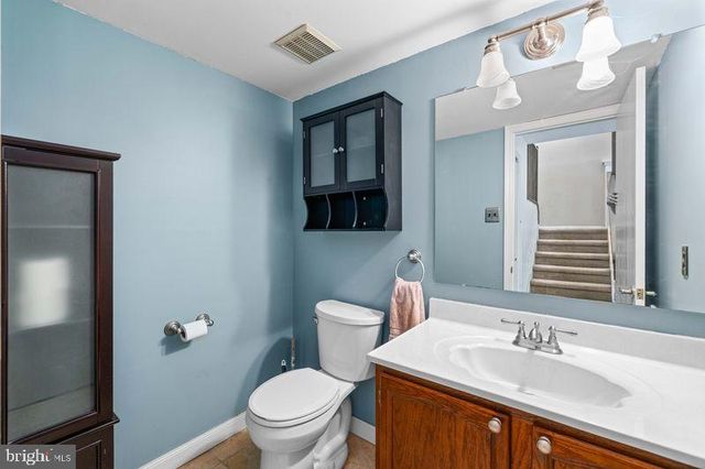 5504 DORAL DR, Wilmington, DE 19808