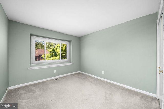 5504 DORAL DR, Wilmington, DE 19808