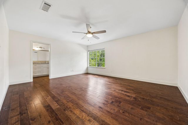 11519 Habersham Lane, Houston, TX 77024