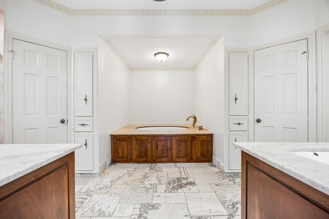 11519 Habersham Lane, Houston, TX 77024