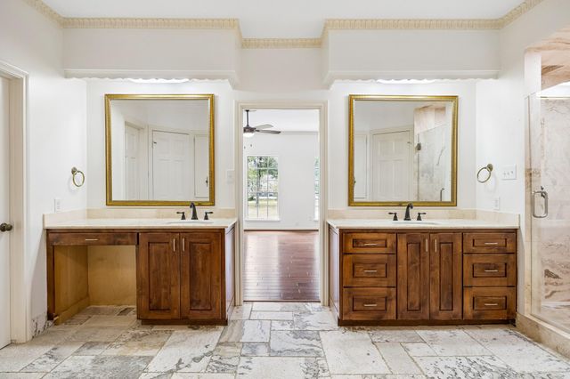 11519 Habersham Lane, Houston, TX 77024
