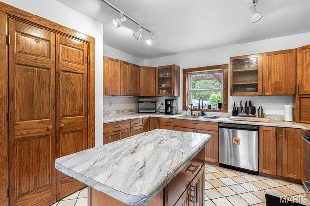 2518 Meredith Drive, De Soto, MO 63020