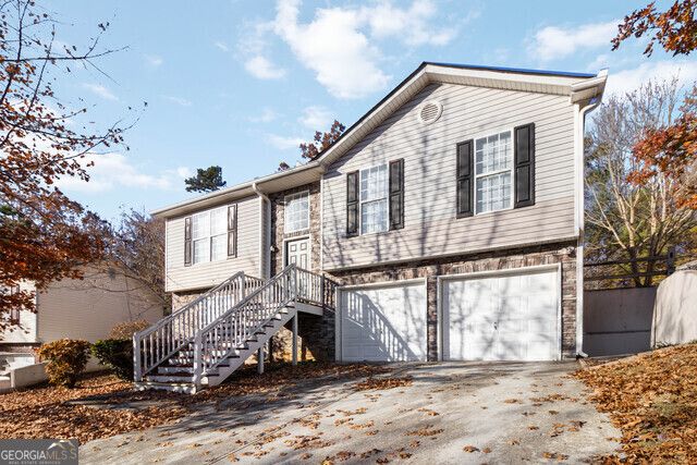 2413 Tolliver Hills Ln, Ellenwood, GA 30294