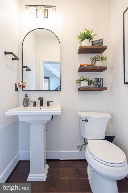 Image 102 of property listing at 12105 SALT POINT RD, Bishopville, MD 21813