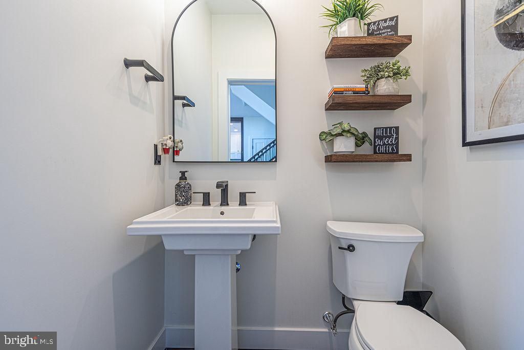 Image 103 of property listing at 12105 SALT POINT RD, Bishopville, MD 21813