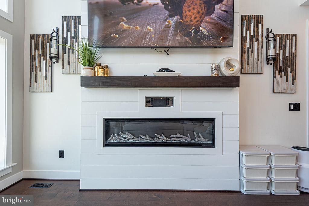 Image 32 of property listing at 12105 SALT POINT RD, Bishopville, MD 21813