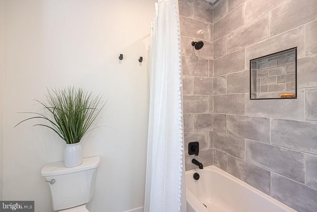 Image 84 of property listing at 12105 SALT POINT RD, Bishopville, MD 21813