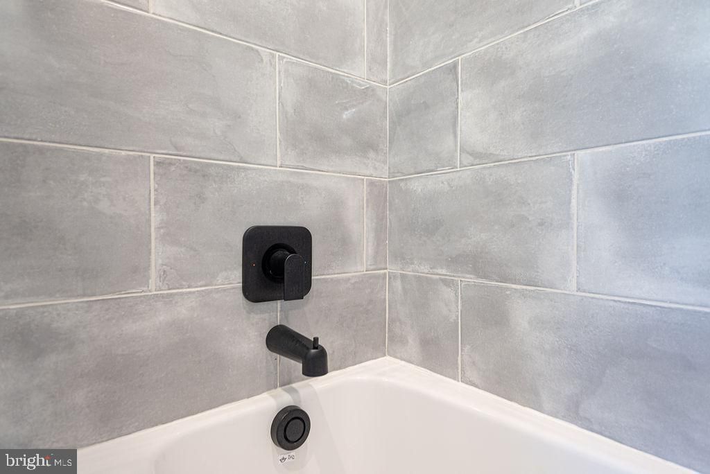 Image 85 of property listing at 12105 SALT POINT RD, Bishopville, MD 21813