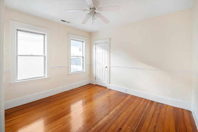 30 Early Ave 2, Medford, MA 02155