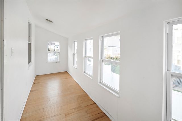 30 Early Ave 2, Medford, MA 02155