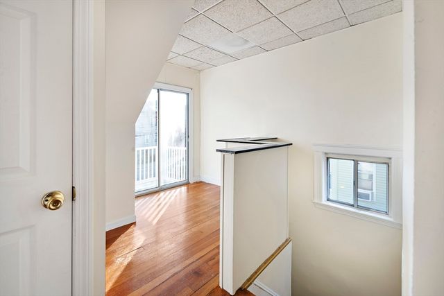 30 Early Ave 2, Medford, MA 02155
