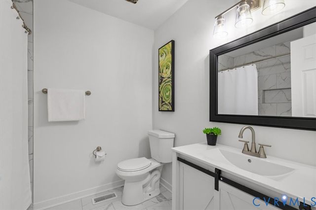 3031 Speeks Dr, Midlothian, VA 23112