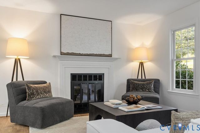 3031 Speeks Dr, Midlothian, VA 23112
