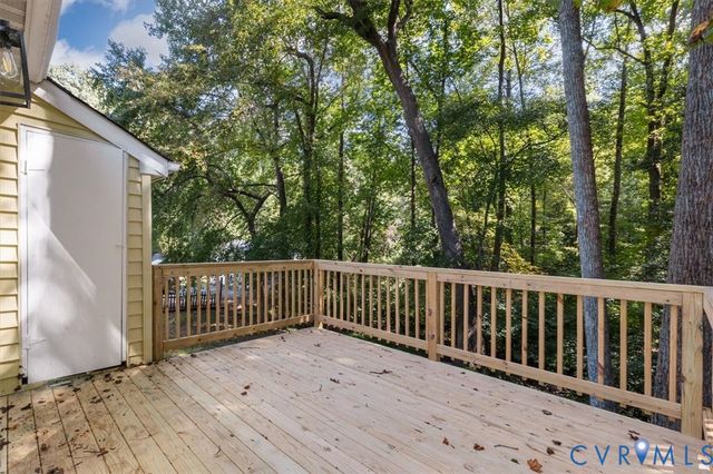 3031 Speeks Dr, Midlothian, VA 23112