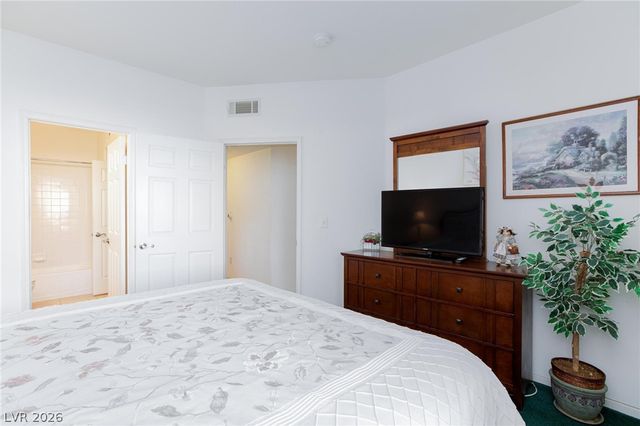 6480 Annie Oakley Drive 511, Las Vegas, NV 89120