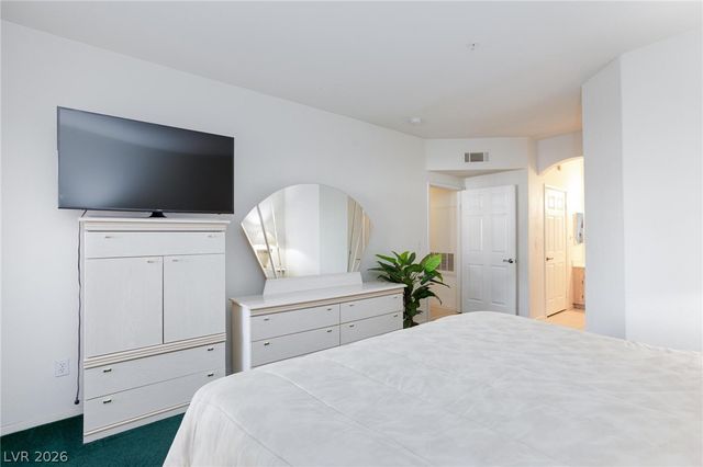 6480 Annie Oakley Drive 511, Las Vegas, NV 89120