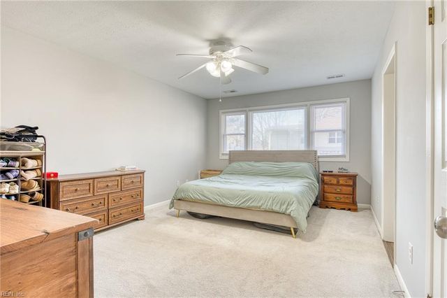 5 Sundance PL, Newport News, VA 23608