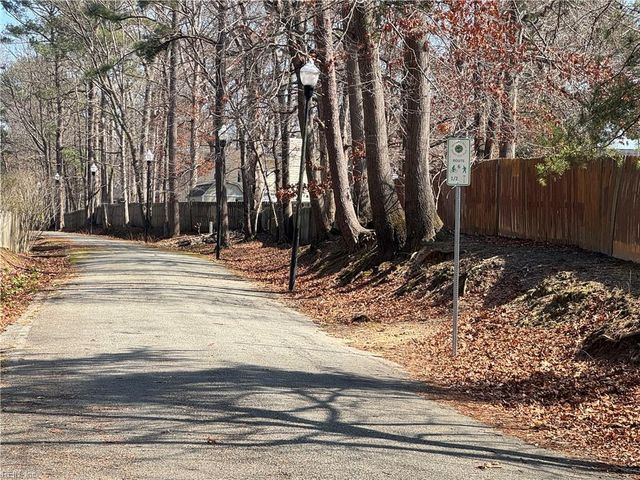 5 Sundance PL, Newport News, VA 23608