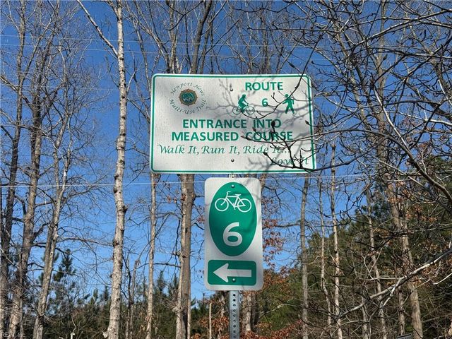 5 Sundance PL, Newport News, VA 23608