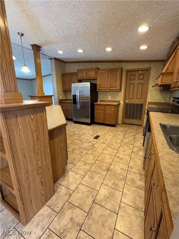 211 Odell Lane, Parkersburg, WV 26104