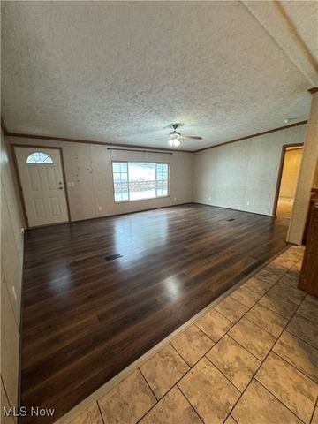 211 Odell Lane, Parkersburg, WV 26104