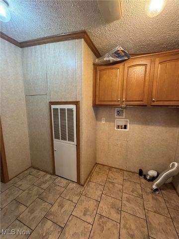 211 Odell Lane, Parkersburg, WV 26104