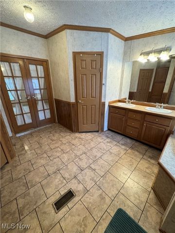 211 Odell Lane, Parkersburg, WV 26104