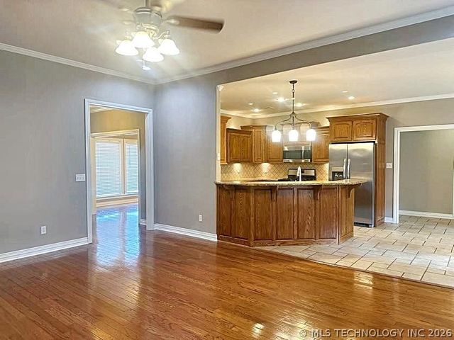 605 S Oak Avenue, Tahlequah, OK 74464