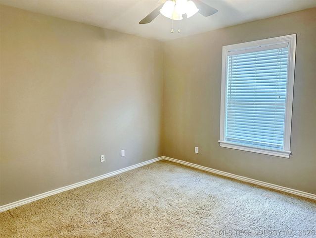 605 S Oak Avenue, Tahlequah, OK 74464