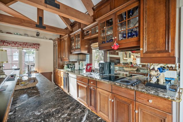 57 Preston Road, Columbus, OH 43209