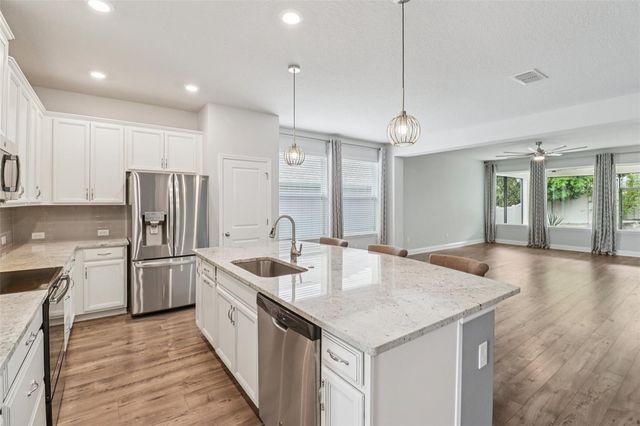 17134 HICKORY WIND DRIVE, Clermont, FL 34711