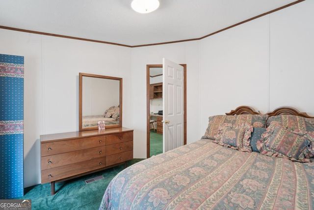 736 Susan Davis Road, Sparta, GA 31087