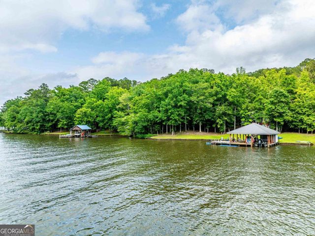 736 Susan Davis Road, Sparta, GA 31087