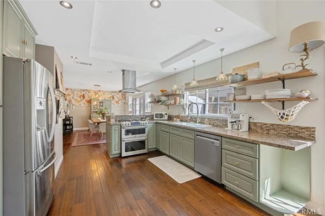 23534 Via Castanet, Valencia, CA 91355