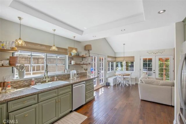 23534 Via Castanet, Valencia, CA 91355