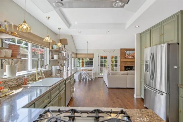 23534 Via Castanet, Valencia, CA 91355