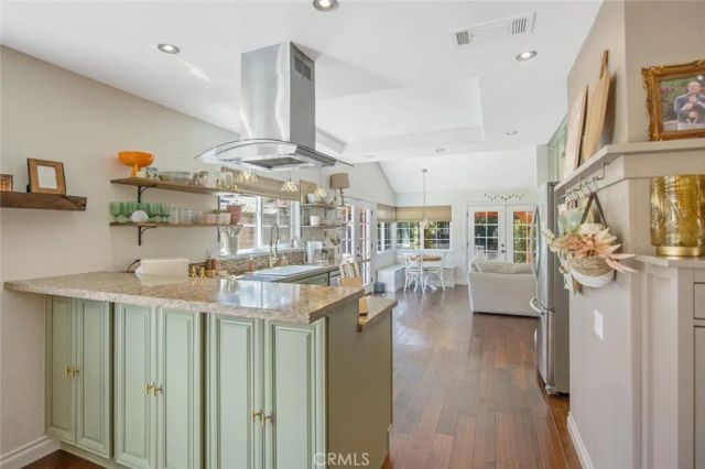 23534 Via Castanet, Valencia, CA 91355