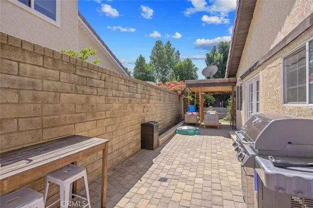 23534 Via Castanet, Valencia, CA 91355
