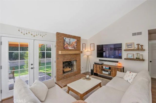 23534 Via Castanet, Valencia, CA 91355