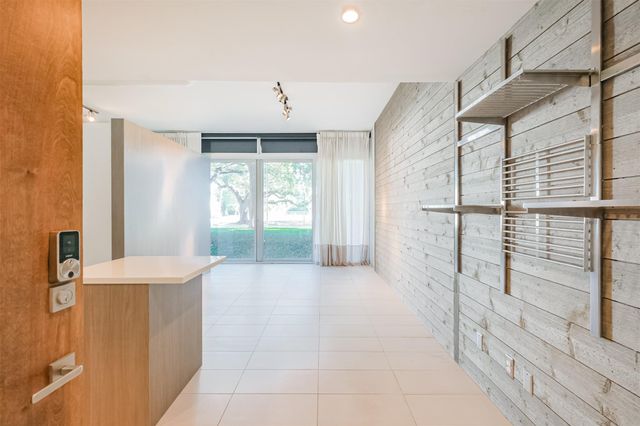 3600 Montrose Boulevard 104, Houston, TX 77006