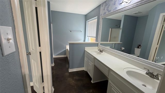 1510 White Willow Lane, Arlington, TX 76002