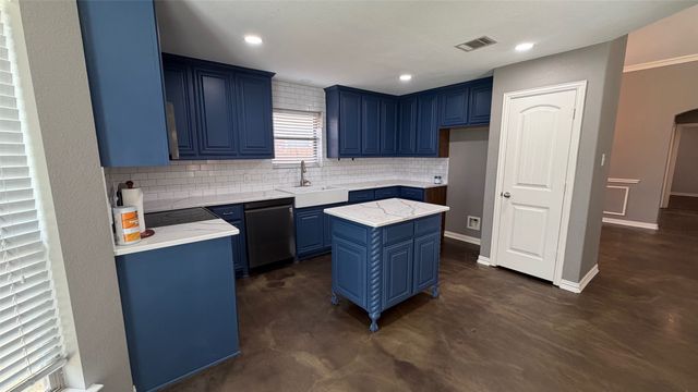 1510 White Willow Lane, Arlington, TX 76002