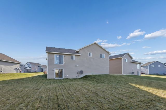 413 Terning Way, Howard Lake, MN 55349